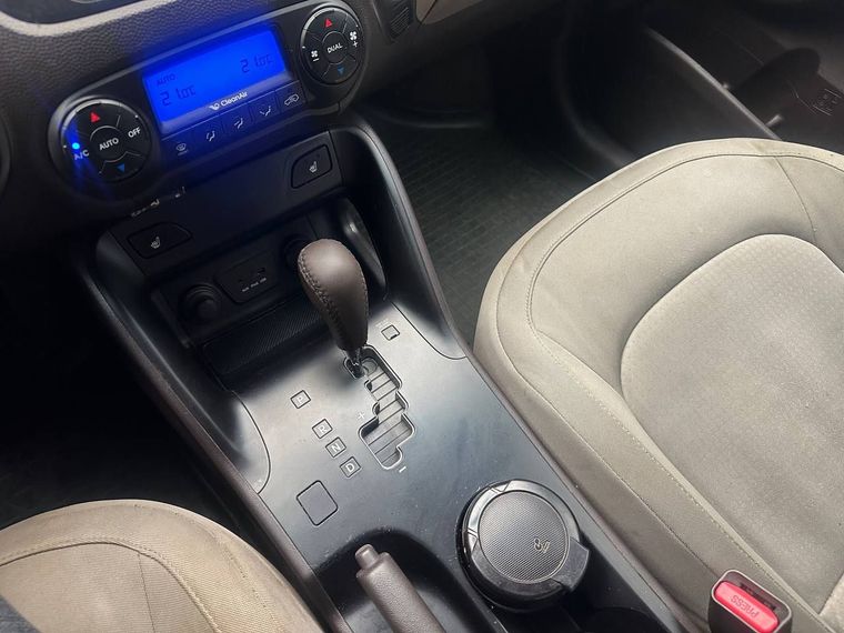 Hyundai ix35 2014 года, 298 000 км - вид 21