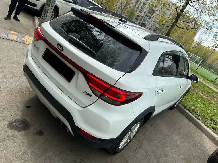 KIA Rio X-line 2019 года, 108 000 км - вид 3