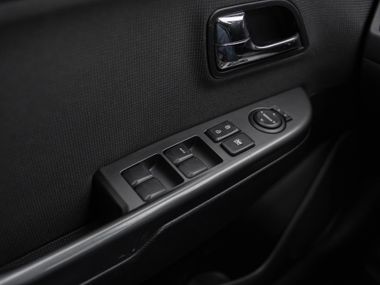 Kia Rio 2012 года, 234 980 км - вид 9