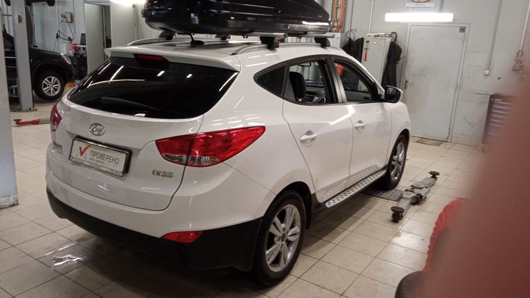 Hyundai ix35 2012 года, 130 049 км - вид 4