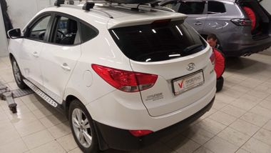 Hyundai ix35 2012 года, 130 049 км - вид 5