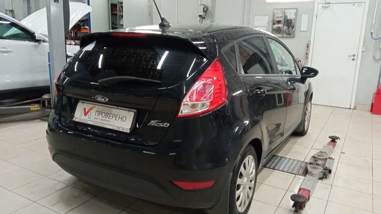 Ford Fiesta 2018 года, 48 582 км - вид 3