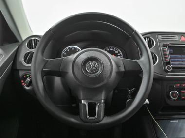 Volkswagen Tiguan 2010 года, 228 011 км - вид 7