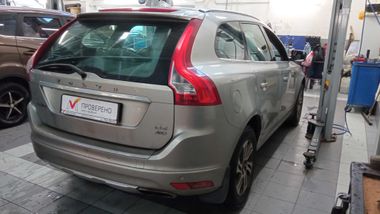 Volvo XC60 2014 года, 273 000 км - вид 3