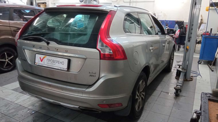 Volvo XC60 2014 года, 273 000 км - вид 3