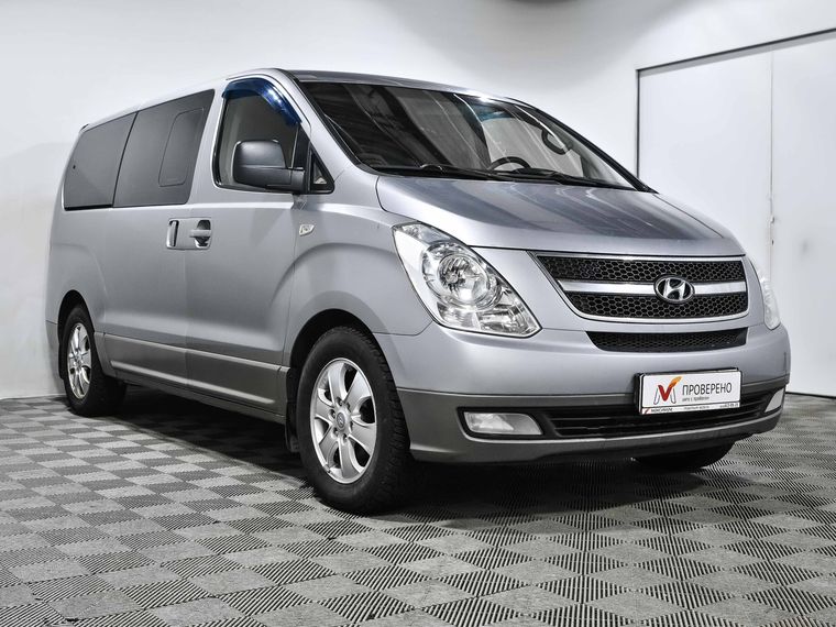 Hyundai Grand Starex 2012 года, 266 243 км - вид 3