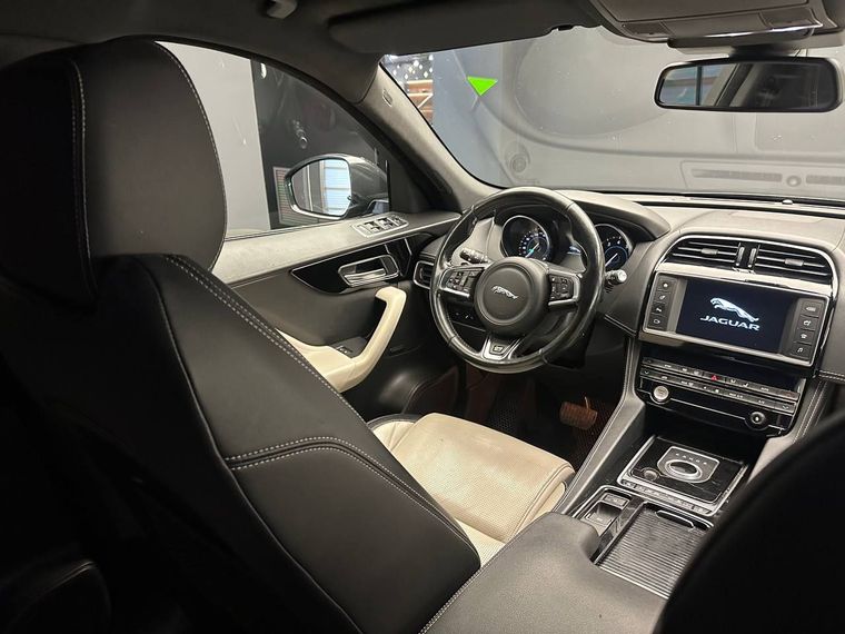 Jaguar F-Pace 2017 года, 152 053 км - вид 15