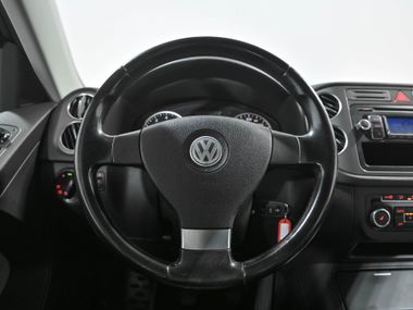 Volkswagen Tiguan 2010 года, 232 408 км - вид 8