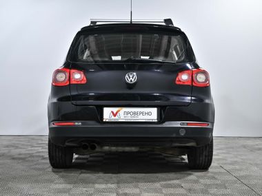 Volkswagen Tiguan 2010 года, 232 408 км - вид 5