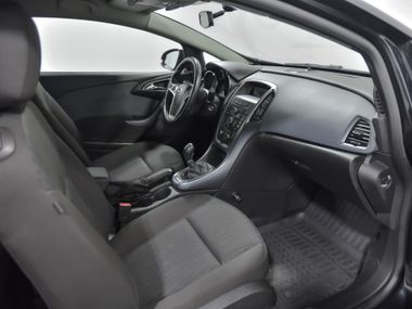 Opel Astra GTC 2014 года, 133 339 км - вид 13