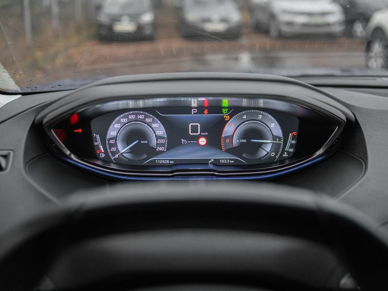 Peugeot 3008 2019 года, 112 421 км - вид 5