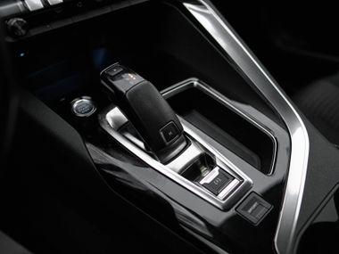 Peugeot 3008 2019 года, 112 421 км - вид 10