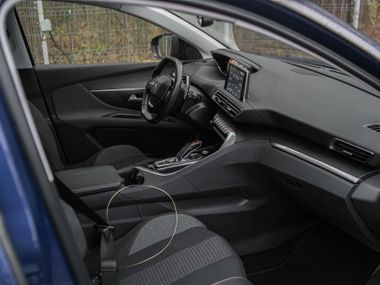 Peugeot 3008 2019 года, 112 421 км - вид 13