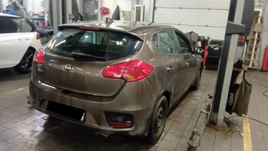 Kia Ceed 2017 года, 90 755 км - вид 3