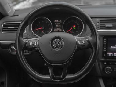 Volkswagen Jetta 2017 года, 139 000 км - вид 6