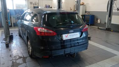 Ford Focus 2012 года, 334 629 км - вид 4