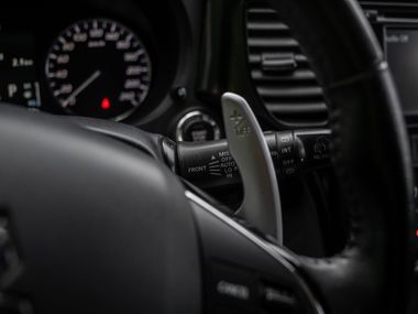 Mitsubishi Outlander 2015 года, 180 965 км - вид 8