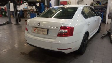 Skoda Octavia 2020 года, 101 824 км - вид 3