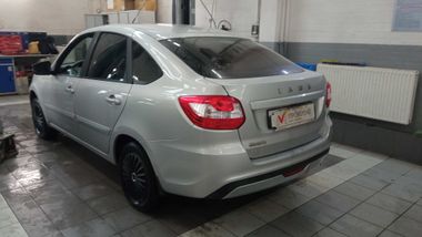 ВАЗ (LADA) Granta 2022 года, 77 036 км - вид 4