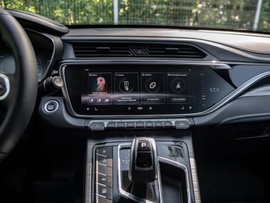 Красный Geely Atlas Pro 2023 года | VIN 907787
