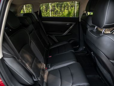 Красный Geely Atlas Pro 2023 года | VIN 907787