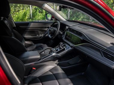 Красный Geely Atlas Pro 2023 года | VIN 907787