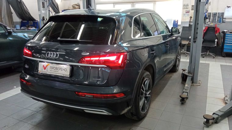 Audi Q5 2021 года, 66 452 км - вид 3