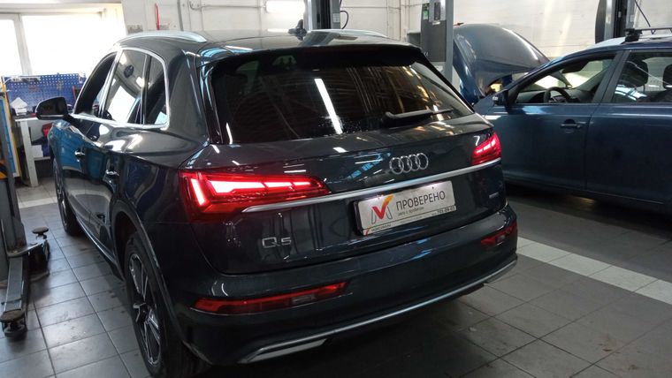 Audi Q5 2021 года, 66 452 км - вид 4