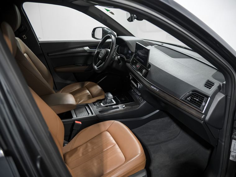 Audi Q5 2021 года, 66 452 км - вид 19