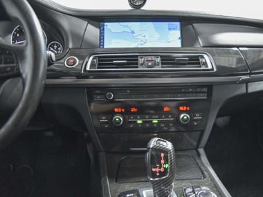 BMW 7 серия 2011 года, 156 803 км - вид 10