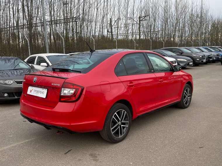 Skoda Rapid 2018 года, 96 935 км - вид 4