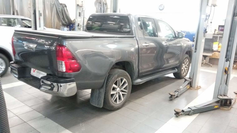 Toyota Hilux 2015 года, 132 325 км - вид 3