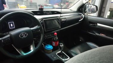Toyota Hilux 2015 года, 132 325 км - вид 5