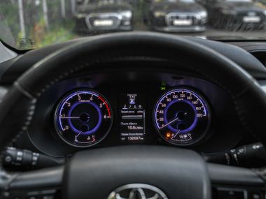Toyota Hilux 2015 года, 132 325 км - вид 5