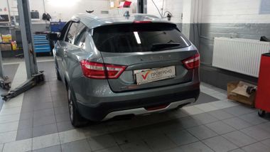 ВАЗ (LADA) Vesta Cross 2019 года, 175 000 км - вид 4