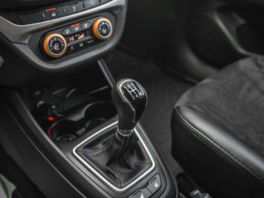 ВАЗ (LADA) Vesta Cross 2019 года, 175 000 км - вид 11