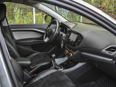 ВАЗ (LADA) Vesta Cross 2019 года, 175 000 км - вид 15