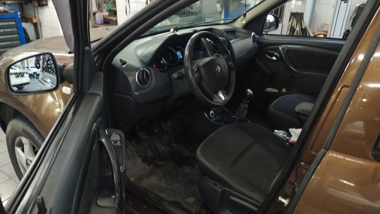 Renault Duster 2015 года, 205 022 км - вид 4