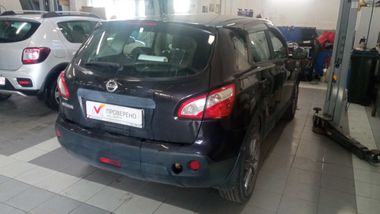 Nissan Qashqai 2012 года, 195 001 км - вид 3