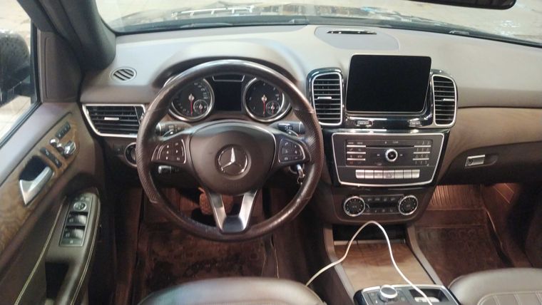 Mercedes-Benz GLE-класс 2018 года, 157 000 км - вид 5