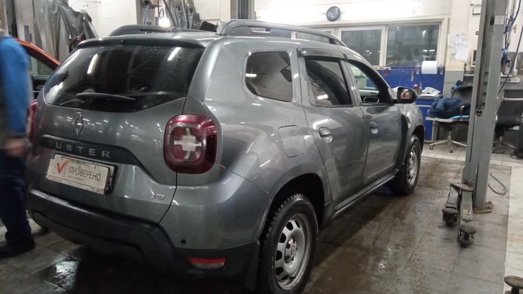Renault Duster 2021 года, 47 000 км - вид 3