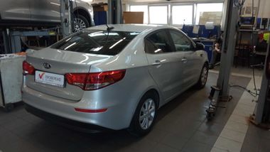 KIA Rio 2017 года, 91 006 км - вид 3