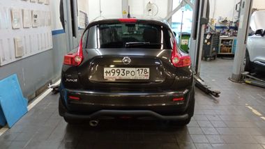Nissan Juke 2012 года, 65 222 км - вид 6