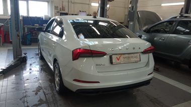 Skoda Rapid 2021 года, 89 637 км - вид 4