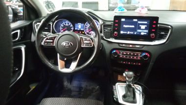 Kia Ceed 2020 года, 89 918 км - вид 5
