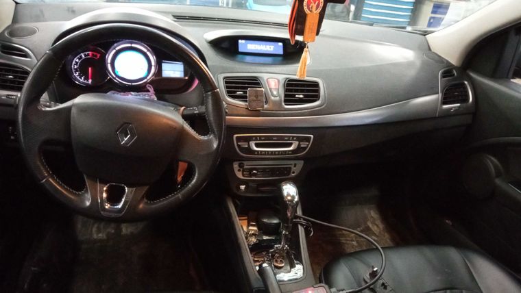 Renault Megane 2014 года, 147 969 км - вид 5
