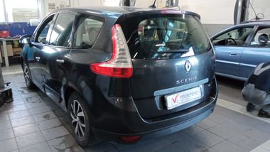 Renault Grand Scenic 2010 года, 222 585 км - вид 3