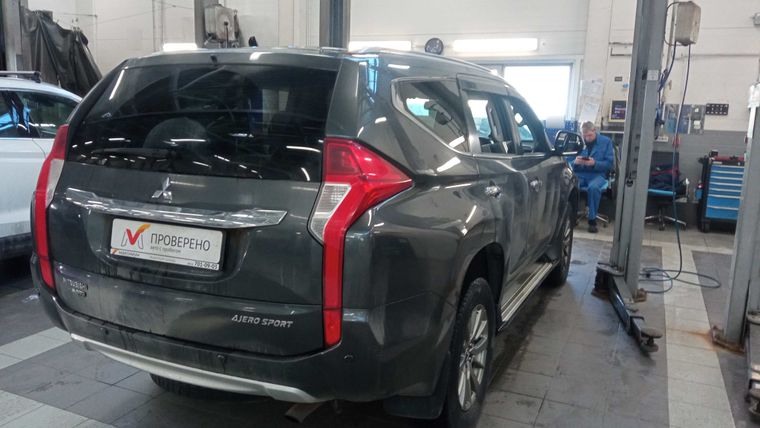 Mitsubishi Pajero Sport 2018 года, 168 271 км - вид 3