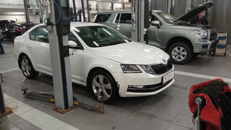 Skoda Octavia 2017 года, 229 741 км - вид 3