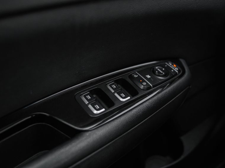 Kia Optima 2018 года, 185 859 км - вид 12